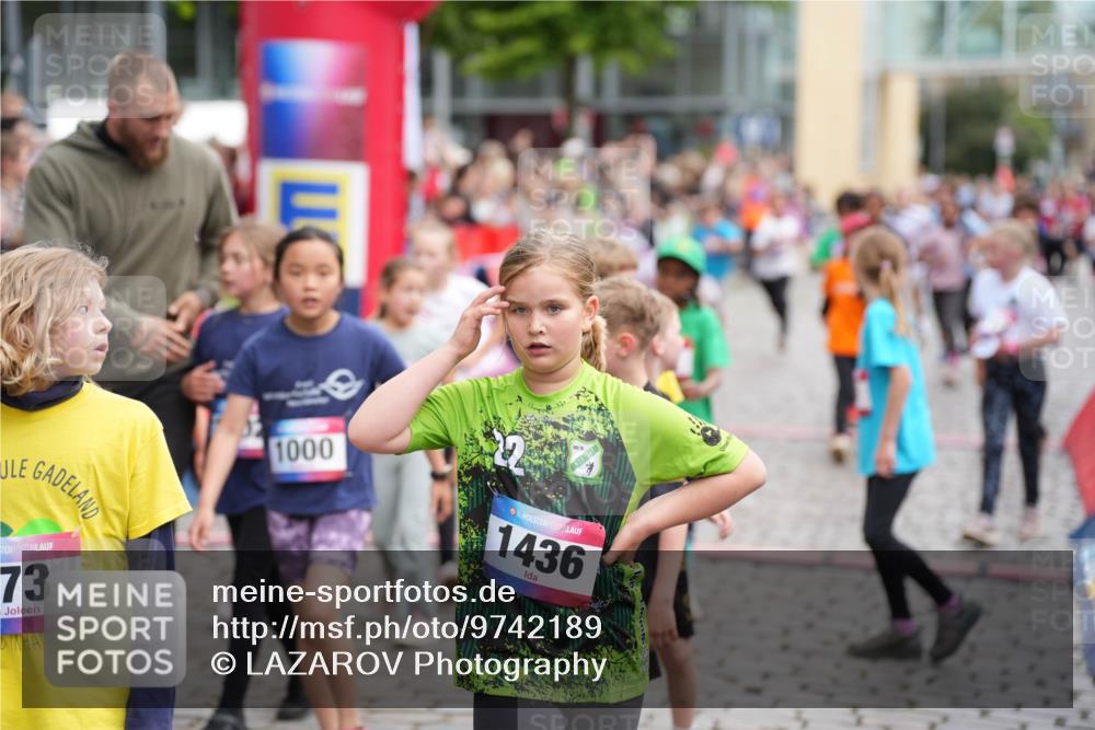 12.06.2026 - Holstenköstenlauf LAZAROV Photography http://msf.ph/oto/9742189 12.06.2026 16:21:55 Laufen 73, 1000, 36, 1436, 5, 131, 165, 206, 209, 289, 296, 301, 307, 694, 702, 706, 850, 851, 856, 1102, 1111, 1199, 1320, 1525, 1540, 1560 meine-sportfotos.de