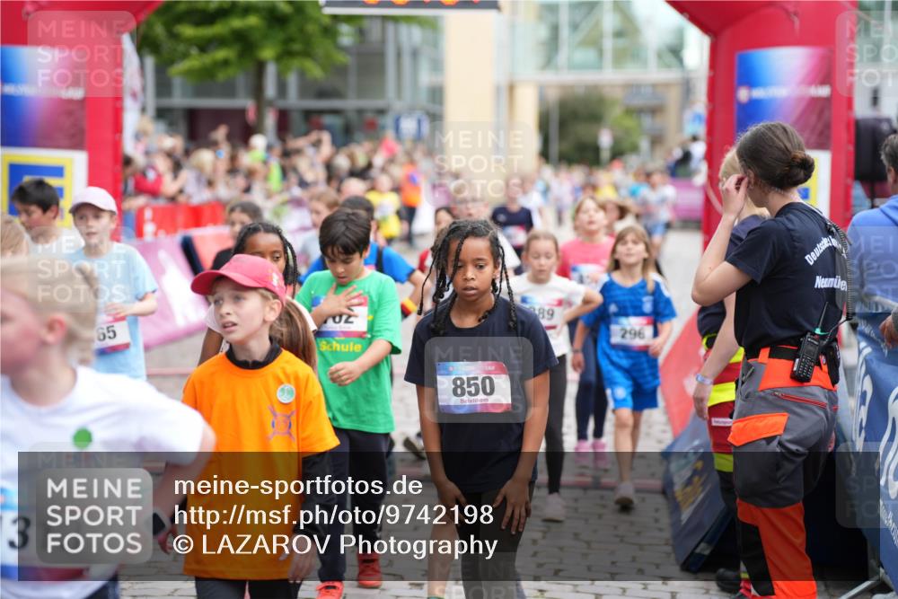 12.06.2026 - Holstenköstenlauf LAZAROV Photography http://msf.ph/oto/9742198 12.06.2026 16:22:02 Laufen 1313, 65, 850, 89, 296, 5, 51, 131, 165, 295, 296, 301, 313, 467, 479, 583, 610, 689, 694, 706, 851, 856, 861, 1199, 1317, 1318 meine-sportfotos.de