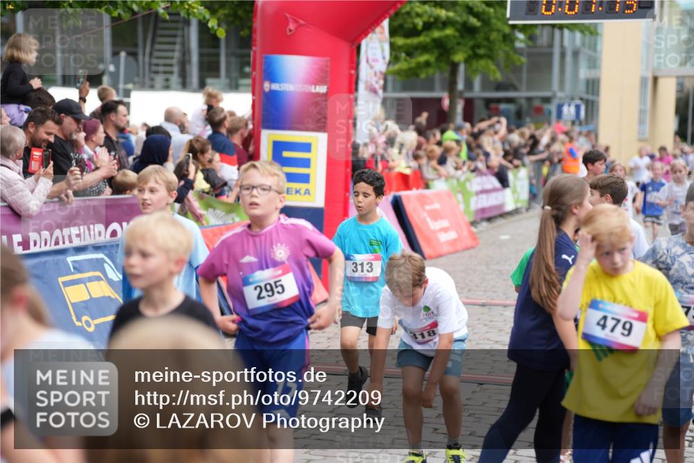 12.06.2026 - Holstenköstenlauf LAZAROV Photography http://msf.ph/oto/9742209 12.06.2026 16:22:10 Laufen 295, 313, 17, 18, 479, 137, 313, 380, 461, 583, 833, 1022, 1032, 1192, 1193, 1315, 1317, 1460 meine-sportfotos.de