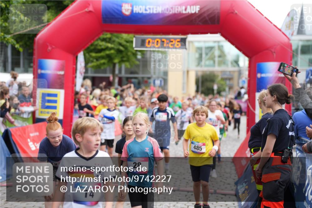 12.06.2026 - Holstenköstenlauf LAZAROV Photography http://msf.ph/oto/9742227 12.06.2026 16:22:23 Laufen 14, 28, 0, 07, 26, 485, 97, 145, 169, 212, 302, 383, 386, 464, 478, 482, 485, 684, 772, 831, 836, 838, 839, 842, 849, 860, 864, 962, 1033, 1183, 1200, 1211, 1395, 1435 meine-sportfotos.de