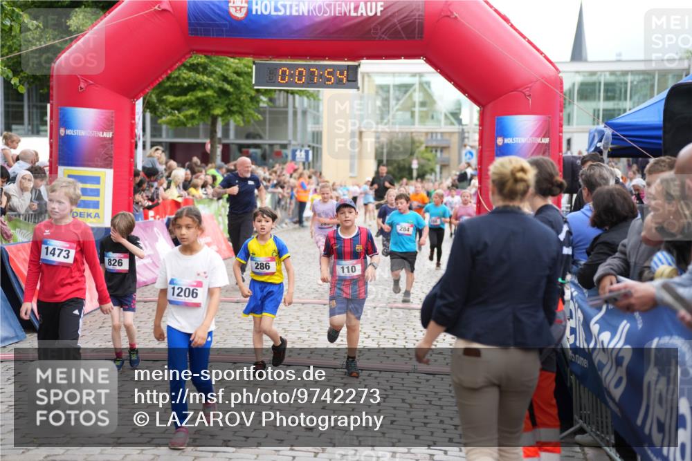 12.06.2026 - Holstenköstenlauf LAZAROV Photography http://msf.ph/oto/9742273 12.06.2026 16:22:52 Laufen 1473, 826, 1206, 00, 07, 59, 284, 286, 110, 61, 110, 284, 285, 286, 288, 297, 305, 385, 481, 589, 693, 695, 703, 826, 844, 845, 1028, 1100, 1113, 1185, 1220 meine-sportfotos.de