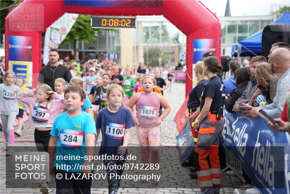 12.06.2026 - Holstenköstenlauf LAZAROV Photography http://msf.ph/oto/9742289 12.06.2026 16:22:59 Laufen 0, 08, 02, 69, 1028, 1220, 297, 284, 1100, 61, 305, 385, 481, 589, 607, 693, 844, 845, 855, 1026, 1113, 1185, 1186, 1205, 1220, 1310, 1319, 1323, 1329 meine-sportfotos.de