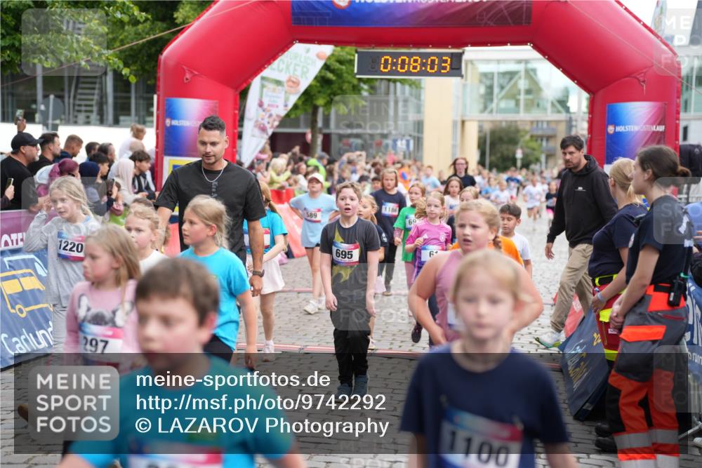 12.06.2026 - Holstenköstenlauf LAZAROV Photography http://msf.ph/oto/9742292 12.06.2026 16:23:01 Laufen 1220, 297, 0, 08, 03, 589, 1186, 69, 695, 1100, 61, 215, 305, 481, 589, 607, 693, 824, 844, 855, 1026, 1105, 1113, 1185, 1186, 1194, 1205, 1310, 1319, 1323, 1329, 1536 meine-sportfotos.de