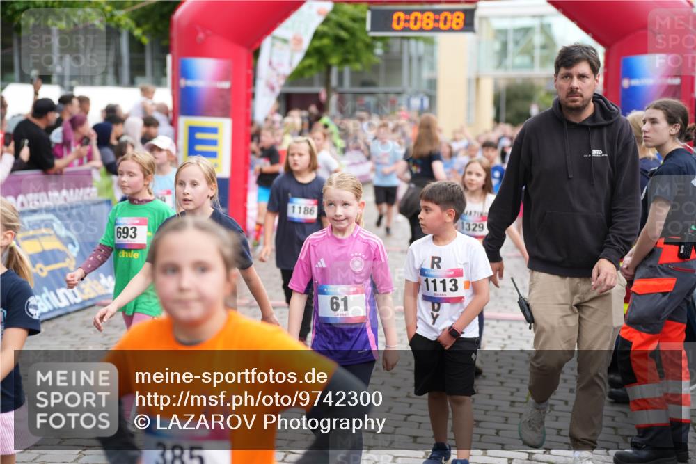 12.06.2026 - Holstenköstenlauf LAZAROV Photography http://msf.ph/oto/9742300 12.06.2026 16:23:05 Laufen 693, 385, 1186, 0, 08, 08, 61, 1113, 1329, 167, 215, 293, 312, 607, 705, 824, 834, 855, 1026, 1098, 1105, 1194, 1205, 1213, 1310, 1319, 1323, 1536 meine-sportfotos.de