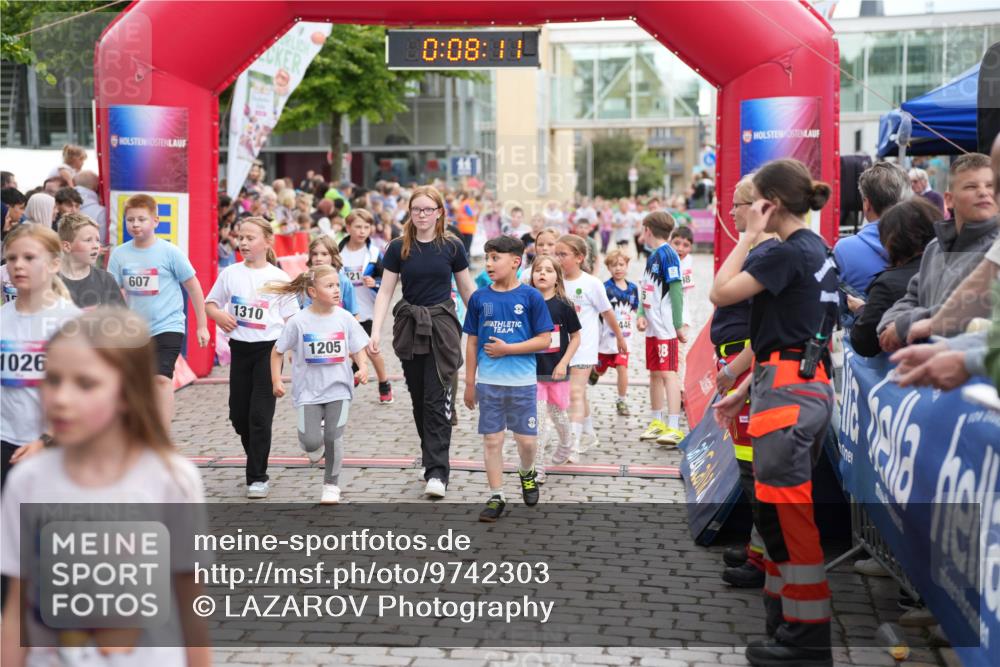 12.06.2026 - Holstenköstenlauf LAZAROV Photography http://msf.ph/oto/9742303 12.06.2026 16:23:09 Laufen 1026, 1329, 0, 08, 11, 607, 1310, 446, 1205, 18, 8, 167, 215, 293, 312, 595, 607, 705, 824, 834, 1098, 1105, 1194, 1205, 1213, 1216, 1321, 1323, 1327, 1536 meine-sportfotos.de