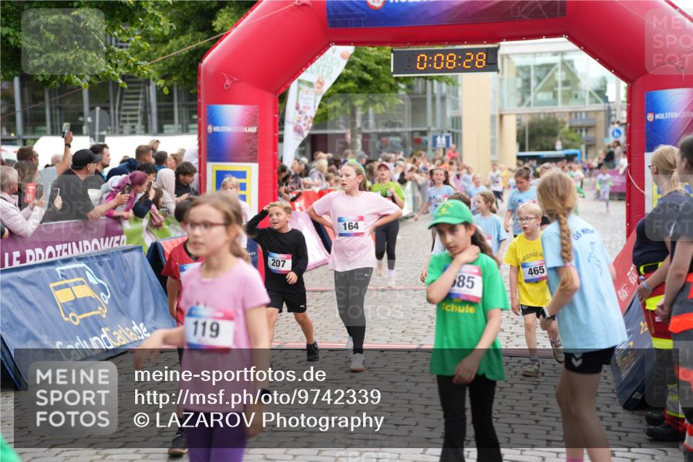 12.06.2026 - Holstenköstenlauf LAZAROV Photography http://msf.ph/oto/9742339 12.06.2026 16:23:26 Laufen 119, 207, 164, 0, 08, 28, 85, 465, 67, 582, 586, 593, 602, 686, 1103, 1104, 1110, 1201, 1203, 1208, 1219, 1425, 1502 meine-sportfotos.de