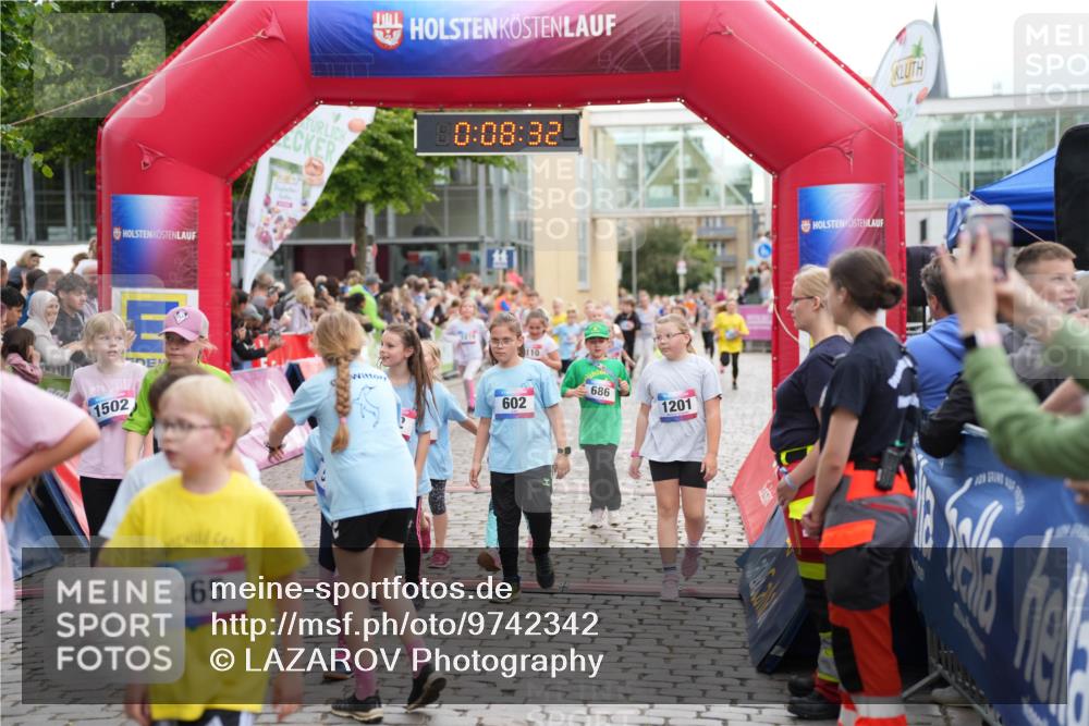 12.06.2026 - Holstenköstenlauf LAZAROV Photography http://msf.ph/oto/9742342 12.06.2026 16:23:29 Laufen 1502, 00, 08, 32, 110, 686, 602, 1201, 465, 67, 314, 471, 483, 582, 586, 601, 602, 686, 1031, 1103, 1104, 1110, 1201, 1203, 1207, 1208, 1218, 1219, 1425, 1485, 1509 meine-sportfotos.de