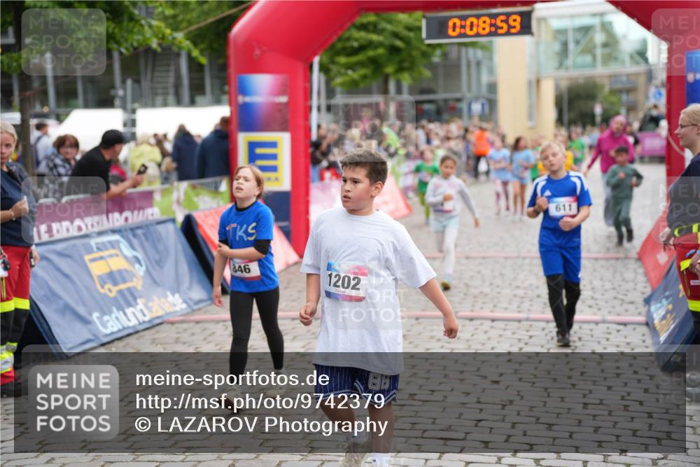 12.06.2026 - Holstenköstenlauf LAZAROV Photography http://msf.ph/oto/9742379 12.06.2026 16:23:57 Laufen 846, 1202, 0, 08, 59, 611, 4, 460, 579, 580, 611, 675, 690, 692, 704, 1109, 1117, 1380 meine-sportfotos.de