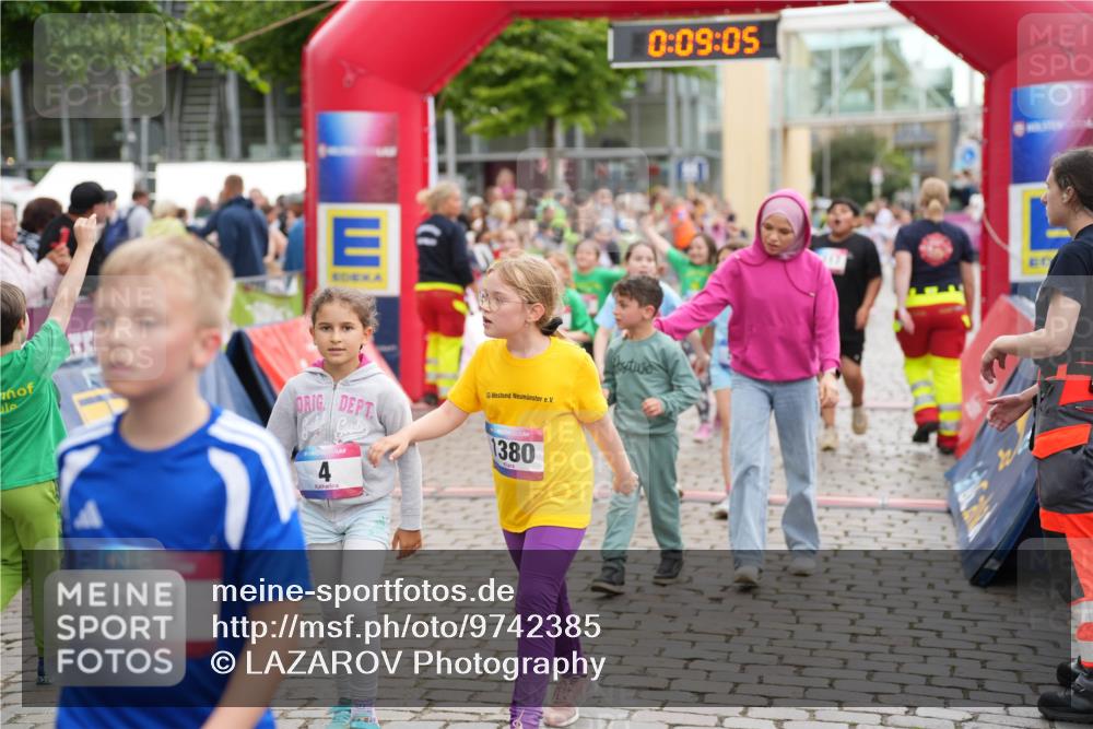 12.06.2026 - Holstenköstenlauf LAZAROV Photography http://msf.ph/oto/9742385 12.06.2026 16:24:03 Laufen 611, 4, 1380, 0, 09, 05, 460, 580, 675, 690, 692, 1109, 1117, 1191, 1331, 1467 meine-sportfotos.de