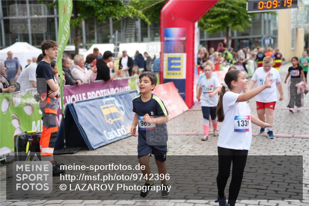 12.06.2026 - Holstenköstenlauf LAZAROV Photography http://msf.ph/oto/9742396 12.06.2026 16:24:17 Laufen 965, 1204, 1331, 0, 09, 19, 577, 683 meine-sportfotos.de