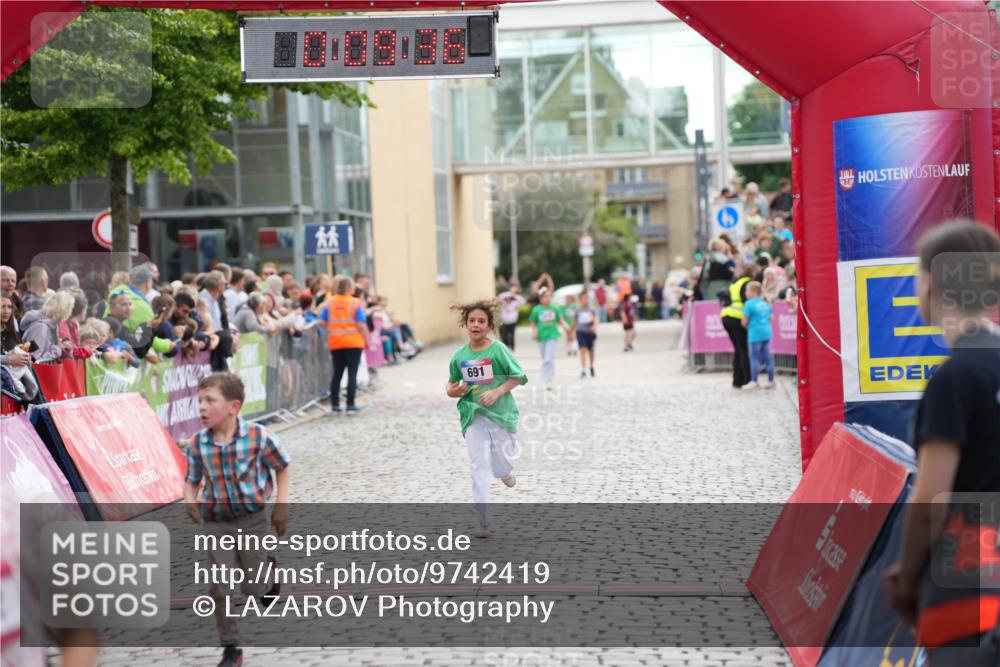 12.06.2026 - Holstenköstenlauf LAZAROV Photography http://msf.ph/oto/9742419 12.06.2026 16:24:34 Laufen 691, 691, 1212 meine-sportfotos.de