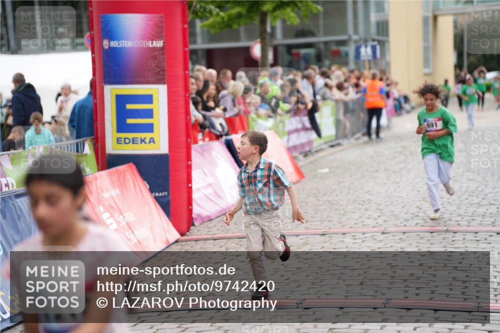 12.06.2026 - Holstenköstenlauf LAZAROV Photography http://msf.ph/oto/9742420 12.06.2026 16:24:35 Laufen 691, 691 meine-sportfotos.de