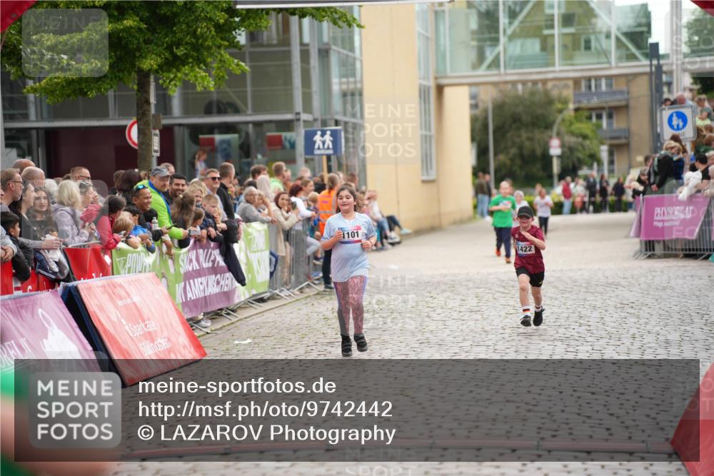 12.06.2026 - Holstenköstenlauf LAZAROV Photography http://msf.ph/oto/9742442 12.06.2026 16:24:55 Laufen 1101, 1422, 1101, 1422 meine-sportfotos.de