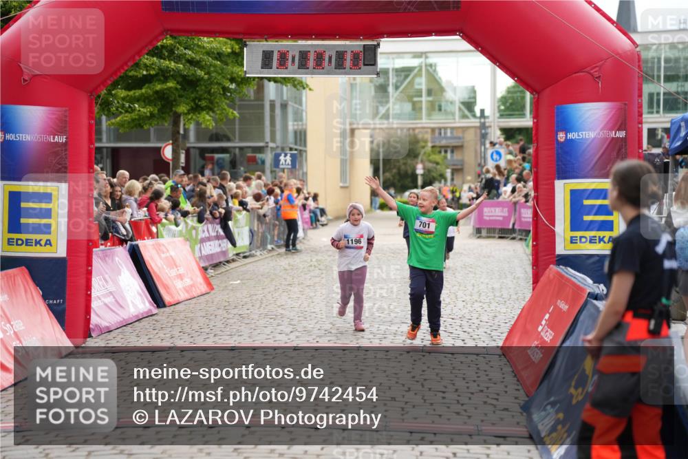 12.06.2026 - Holstenköstenlauf LAZAROV Photography http://msf.ph/oto/9742454 12.06.2026 16:25:08 Laufen 1196, 701, 701, 1116, 1196, 1316 meine-sportfotos.de