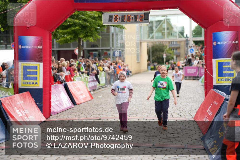 12.06.2026 - Holstenköstenlauf LAZAROV Photography http://msf.ph/oto/9742459 12.06.2026 16:25:09 Laufen 1196, 701, 701, 1116, 1196, 1316 meine-sportfotos.de
