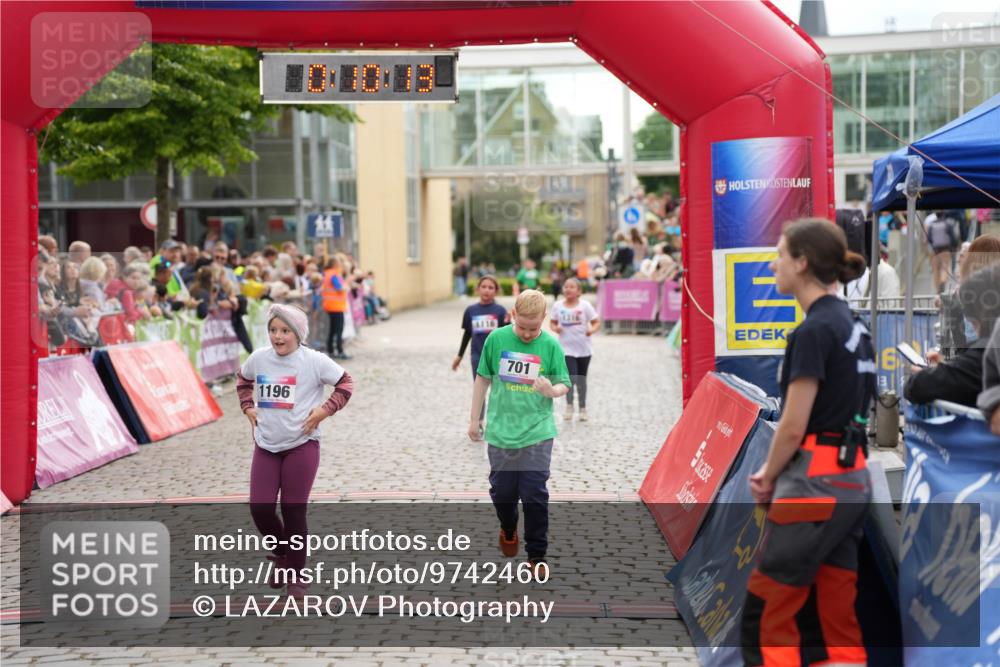 12.06.2026 - Holstenköstenlauf LAZAROV Photography http://msf.ph/oto/9742460 12.06.2026 16:25:11 Laufen 1196, 1116, 701, 701, 1116, 1196, 1316 meine-sportfotos.de