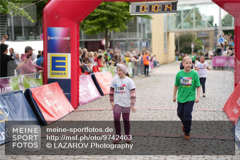 12.06.2026 - Holstenköstenlauf LAZAROV Photography http://msf.ph/oto/9742463 12.06.2026 16:25:12 Laufen 10, 10, 14, 1196, 701, 7316, 1116, 1316 meine-sportfotos.de