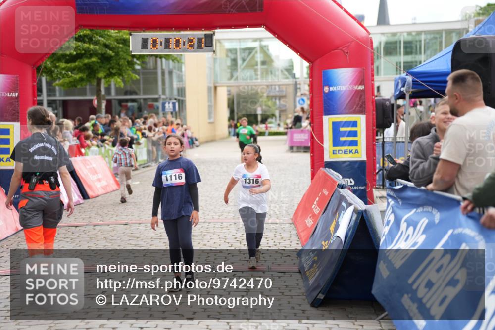 12.06.2026 - Holstenköstenlauf LAZAROV Photography http://msf.ph/oto/9742470 12.06.2026 16:25:18 Laufen 1116, 1316, 699, 1316 meine-sportfotos.de