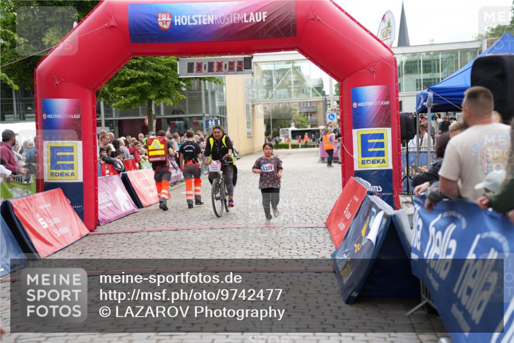 12.06.2026 - Holstenköstenlauf LAZAROV Photography http://msf.ph/oto/9742477 12.06.2026 16:25:32 Laufen 1322, 1322 meine-sportfotos.de