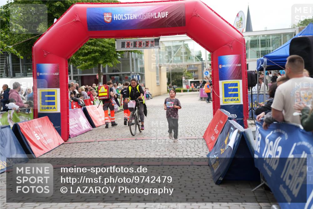 12.06.2026 - Holstenköstenlauf LAZAROV Photography http://msf.ph/oto/9742479 12.06.2026 16:25:32 Laufen 1322, 75, 1322 meine-sportfotos.de