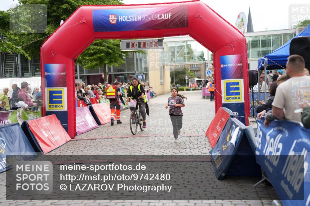 12.06.2026 - Holstenköstenlauf LAZAROV Photography http://msf.ph/oto/9742480 12.06.2026 16:25:32 Laufen 1322, 1322 meine-sportfotos.de