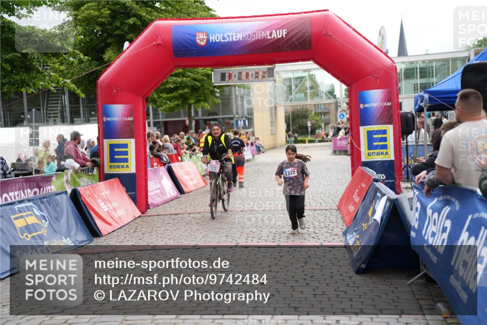 12.06.2026 - Holstenköstenlauf LAZAROV Photography http://msf.ph/oto/9742484 12.06.2026 16:25:33 Laufen 1322, 1322 meine-sportfotos.de