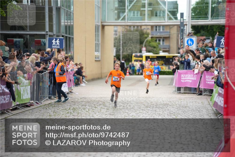 12.06.2026 - Holstenköstenlauf LAZAROV Photography http://msf.ph/oto/9742487 12.06.2026 16:34:47 Laufen 373, 373, 376 meine-sportfotos.de
