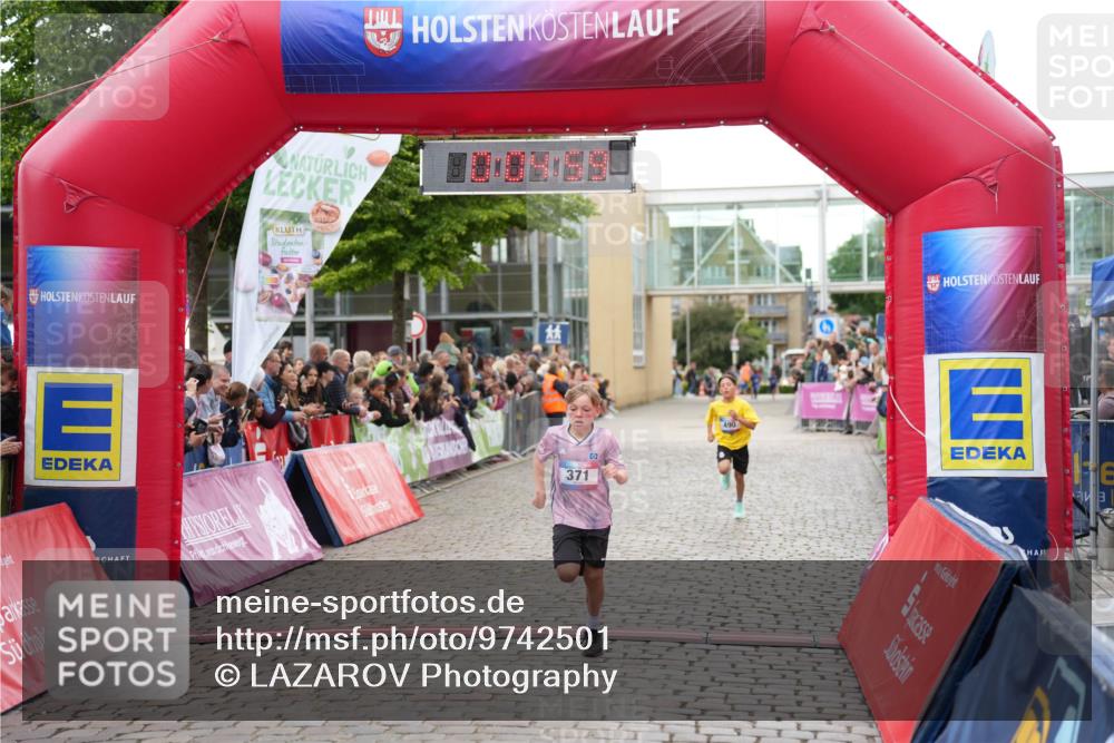 12.06.2026 - Holstenköstenlauf LAZAROV Photography http://msf.ph/oto/9742501 12.06.2026 16:35:02 Laufen 371, 490, 371, 490 meine-sportfotos.de