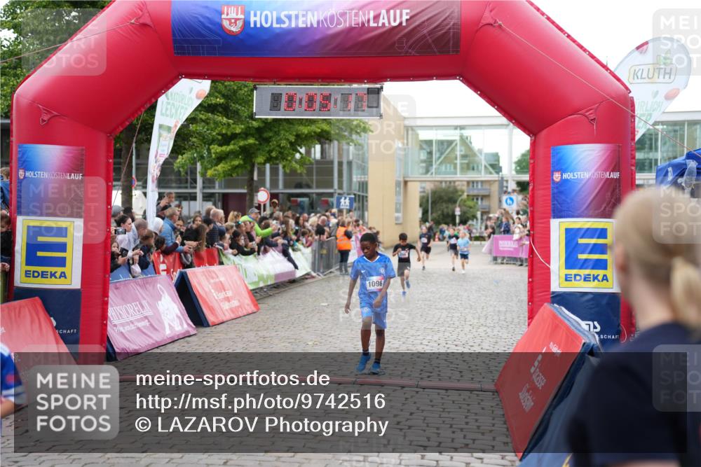 12.06.2026 - Holstenköstenlauf LAZAROV Photography http://msf.ph/oto/9742516 12.06.2026 16:35:19 Laufen 1096, 75, 266, 497, 641, 990, 1096, 1155, 1175 meine-sportfotos.de