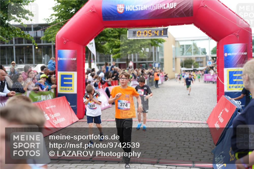 12.06.2026 - Holstenköstenlauf LAZAROV Photography http://msf.ph/oto/9742539 12.06.2026 16:35:43 Laufen 220, 374, 10, 05, 4, 875, 220, 374, 496, 502, 630, 646, 731, 875, 996, 998 meine-sportfotos.de