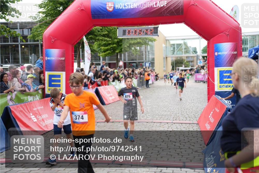 12.06.2026 - Holstenköstenlauf LAZAROV Photography http://msf.ph/oto/9742541 12.06.2026 16:35:44 Laufen 220, 374, 875, 10, 220, 374, 496, 502, 630, 731, 733, 734, 875, 996, 998 meine-sportfotos.de