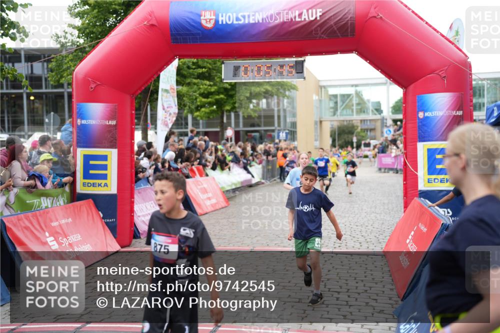 12.06.2026 - Holstenköstenlauf LAZAROV Photography http://msf.ph/oto/9742545 12.06.2026 16:35:47 Laufen 875, 251, 496, 502, 630, 731, 733, 734, 880, 996, 998, 1296 meine-sportfotos.de