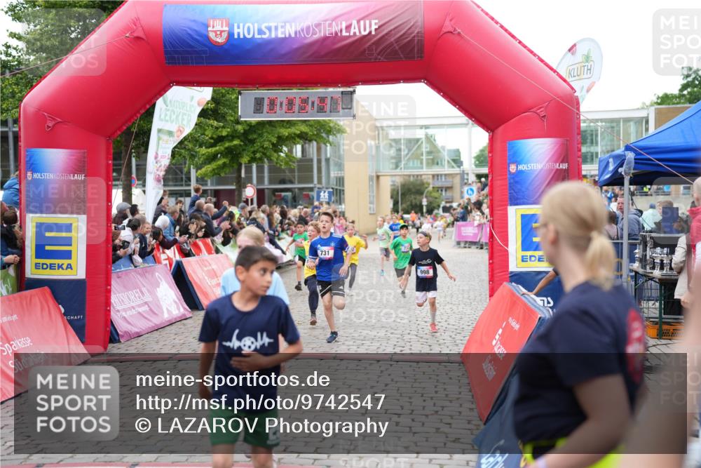 12.06.2026 - Holstenköstenlauf LAZAROV Photography http://msf.ph/oto/9742547 12.06.2026 16:35:49 Laufen 731, 998, 75, 251, 496, 502, 630, 731, 733, 734, 880, 996, 998, 1296 meine-sportfotos.de