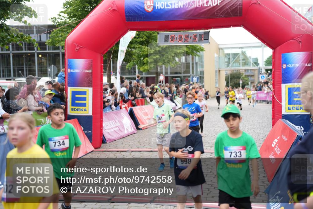 12.06.2026 - Holstenköstenlauf LAZAROV Photography http://msf.ph/oto/9742558 12.06.2026 16:35:53 Laufen 02, 734, 251, 80, 998, 733, 5, 180, 251, 500, 502, 635, 733, 734, 876, 880, 899, 1281, 1290, 1296 meine-sportfotos.de