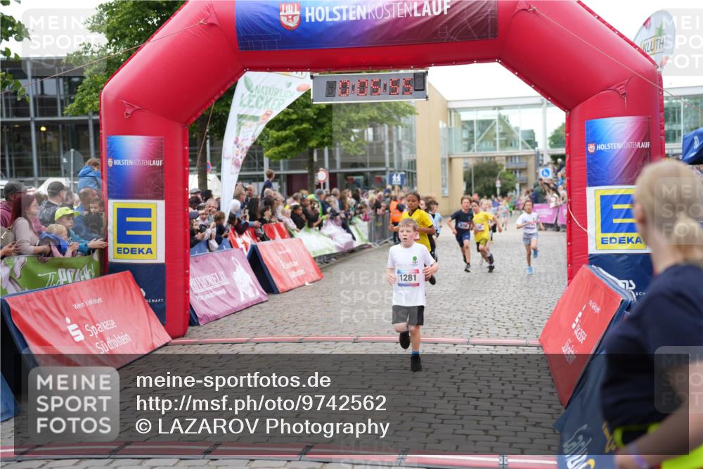 12.06.2026 - Holstenköstenlauf LAZAROV Photography http://msf.ph/oto/9742562 12.06.2026 16:35:57 Laufen 1281, 180, 219, 500, 635, 876, 886, 899, 1179, 1281, 1290, 1296 meine-sportfotos.de