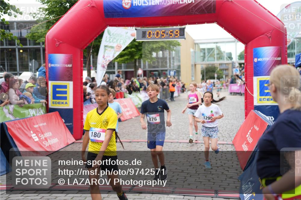 12.06.2026 - Holstenköstenlauf LAZAROV Photography http://msf.ph/oto/9742571 12.06.2026 16:36:01 Laufen 180, 10, 05, 59, 876, 886, 1290, 50, 219, 500, 635, 636, 876, 884, 885, 886, 898, 899, 1176, 1179, 1290 meine-sportfotos.de