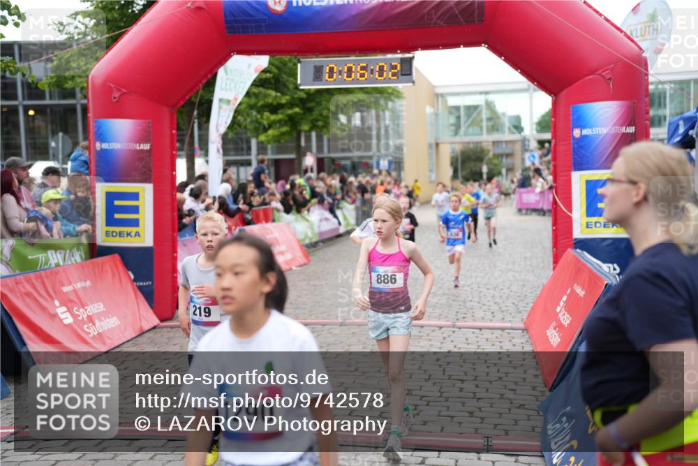 12.06.2026 - Holstenköstenlauf LAZAROV Photography http://msf.ph/oto/9742578 12.06.2026 16:36:04 Laufen 219, 1290, 10, 08, 02, 886, 50, 219, 370, 636, 729, 735, 884, 885, 886, 898, 1087, 1176, 1179 meine-sportfotos.de