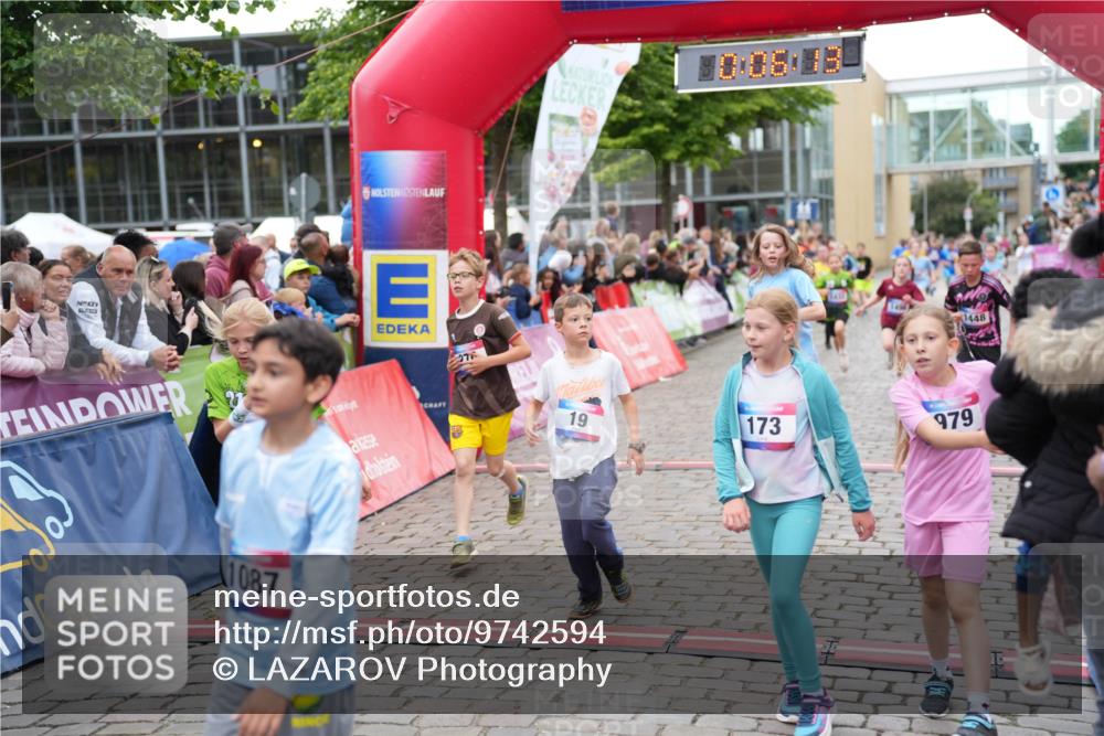 12.06.2026 - Holstenköstenlauf LAZAROV Photography http://msf.ph/oto/9742594 12.06.2026 16:36:15 Laufen 1087, 10, 08, 13, 19, 173, 979, 1448, 19, 109, 173, 216, 270, 271, 272, 487, 488, 622, 629, 638, 979, 1282, 1289, 1430, 1432, 1448, 1472, 1496 meine-sportfotos.de
