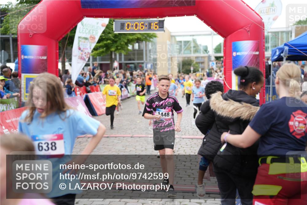 12.06.2026 - Holstenköstenlauf LAZAROV Photography http://msf.ph/oto/9742599 12.06.2026 16:36:18 Laufen 638, 10, 06, 18, 1448, 15, 109, 216, 271, 272, 277, 487, 488, 622, 629, 639, 722, 872, 981, 1165, 1282, 1289, 1432, 1448, 1472, 1496 meine-sportfotos.de