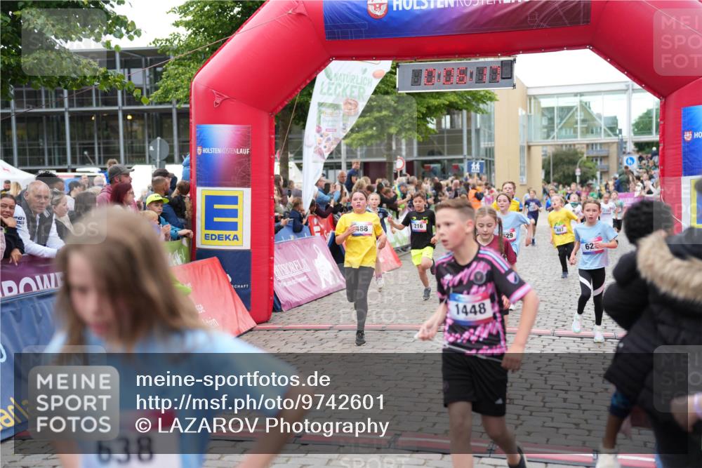 12.06.2026 - Holstenköstenlauf LAZAROV Photography http://msf.ph/oto/9742601 12.06.2026 16:36:19 Laufen 638, 88, 88, 88, 488, 216, 629, 1448, 487, 62, 15, 109, 216, 271, 272, 277, 487, 488, 622, 629, 639, 722, 872, 981, 1165, 1282, 1289, 1432, 1472, 1496 meine-sportfotos.de