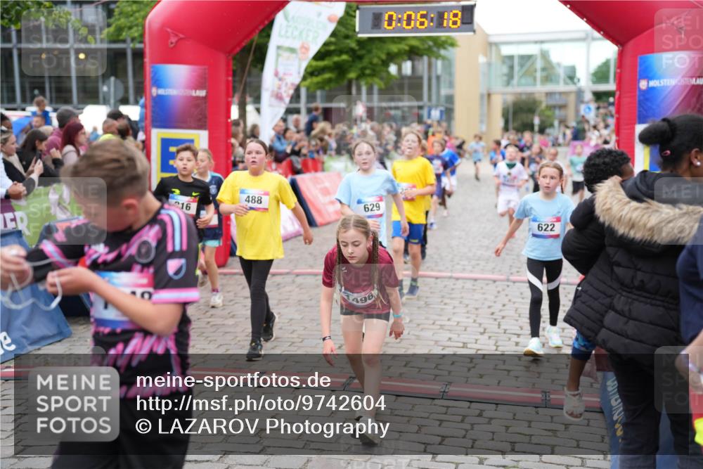 12.06.2026 - Holstenköstenlauf LAZAROV Photography http://msf.ph/oto/9742604 12.06.2026 16:36:20 Laufen 216, 488, 629, 496, 0, 06, 18, 622, 15, 109, 216, 271, 272, 277, 487, 488, 622, 629, 639, 722, 872, 981, 1165, 1282, 1289, 1432, 1472, 1496 meine-sportfotos.de