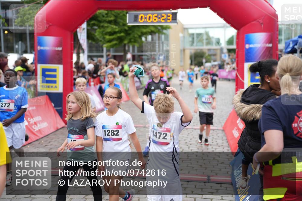 12.06.2026 - Holstenköstenlauf LAZAROV Photography http://msf.ph/oto/9742616 12.06.2026 16:36:25 Laufen 272, 1282, 0, 06, 23, 1472, 722, 19, 15, 109, 272, 277, 639, 722, 724, 872, 881, 974, 980, 981, 1040, 1165, 1168, 1297, 1433 meine-sportfotos.de