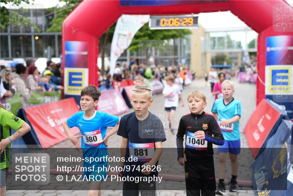 12.06.2026 - Holstenköstenlauf LAZAROV Photography http://msf.ph/oto/9742626 12.06.2026 16:36:31 Laufen 0, 06, 29, 980, 36, 881, 1040, 08, 181, 223, 724, 728, 881, 974, 980, 1040, 1168, 1297, 1305, 1433 meine-sportfotos.de