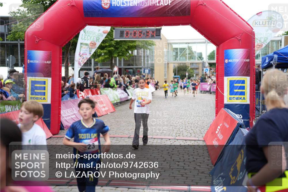 12.06.2026 - Holstenköstenlauf LAZAROV Photography http://msf.ph/oto/9742636 12.06.2026 16:36:36 Laufen 97, 23, 18, 181, 223, 263, 453, 645, 725, 728, 1156, 1305 meine-sportfotos.de