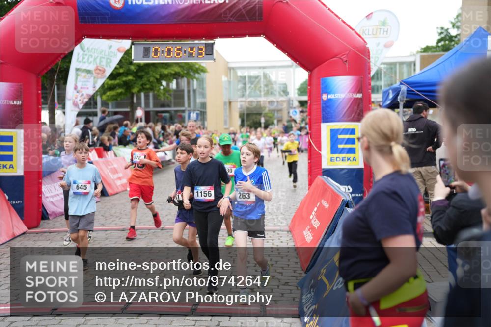 12.06.2026 - Holstenköstenlauf LAZAROV Photography http://msf.ph/oto/9742647 12.06.2026 16:36:45 Laufen 10, 06, 43, 645, 878, 30, 1156, 263, 182, 250, 263, 269, 280, 491, 493, 621, 623, 645, 725, 730, 878, 1094, 1156, 1172, 1180, 1182, 1280, 1294, 1304, 1431, 1434 meine-sportfotos.de