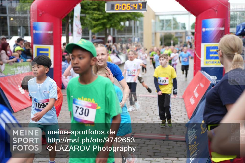 12.06.2026 - Holstenköstenlauf LAZAROV Photography http://msf.ph/oto/9742653 12.06.2026 16:36:49 Laufen 1094, 730, 0, 06, 47, 7304, 493, 72, 96, 121, 182, 221, 258, 269, 280, 491, 493, 621, 623, 628, 726, 874, 1180, 1182, 1280, 1294, 1304, 1431, 1434 meine-sportfotos.de