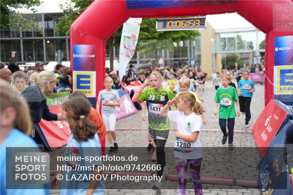 12.06.2026 - Holstenköstenlauf LAZAROV Photography http://msf.ph/oto/9742666 12.06.2026 16:36:55 Laufen 23, 1431, 0, 06, 53, 1280, 726, 258, 1, 72, 96, 121, 174, 221, 255, 258, 276, 377, 499, 501, 504, 628, 726, 874, 1037, 1180, 1284, 1292, 1396 meine-sportfotos.de