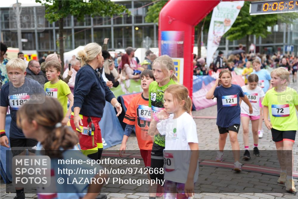 12.06.2026 - Holstenköstenlauf LAZAROV Photography http://msf.ph/oto/9742668 12.06.2026 16:36:56 Laufen 1182, 221, 0, 06, 51, 28, 13, 8787, 121, 180, 72, 5, 30, 72, 96, 121, 174, 221, 255, 258, 276, 281, 377, 499, 501, 504, 628, 726, 874, 1037, 1038, 1284, 1292, 1396 meine-sportfotos.de