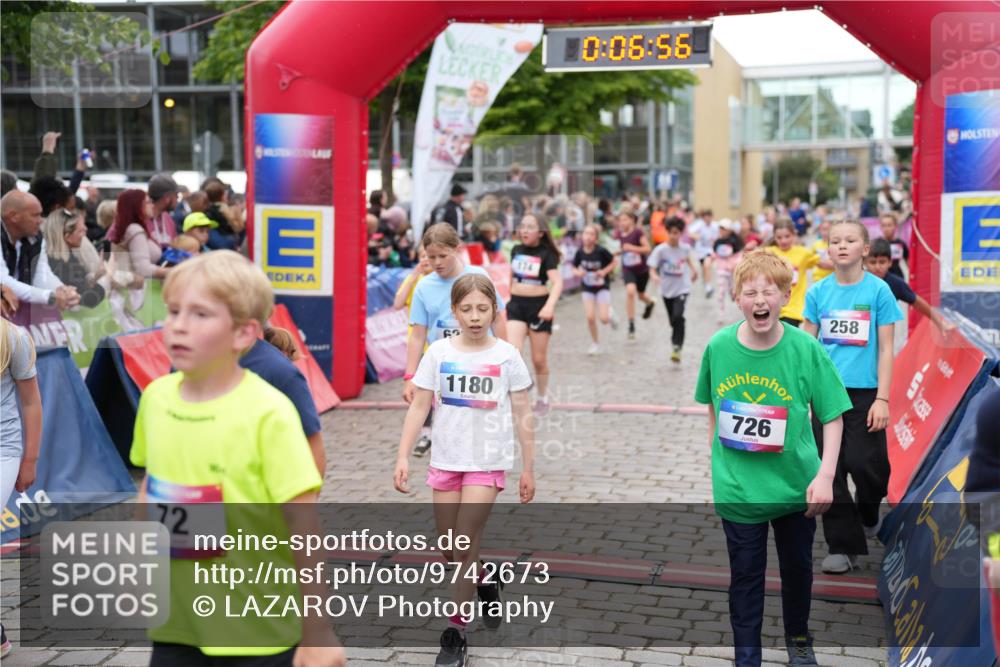 12.06.2026 - Holstenköstenlauf LAZAROV Photography http://msf.ph/oto/9742673 12.06.2026 16:36:59 Laufen 72, 0, 05, 56, 63, 1180, 726, 258, 5, 174, 255, 274, 276, 281, 377, 499, 501, 504, 874, 1037, 1038, 1284, 1292, 1295, 1396 meine-sportfotos.de
