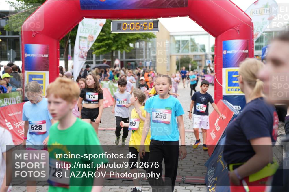 12.06.2026 - Holstenköstenlauf LAZAROV Photography http://msf.ph/oto/9742676 12.06.2026 16:37:00 Laufen 628, 726, 26, 10, 06, 58, 174, 255, 499, 258, 874, 0, 174, 255, 274, 276, 281, 377, 499, 501, 504, 882, 1037, 1038, 1284, 1292, 1295, 1396 meine-sportfotos.de